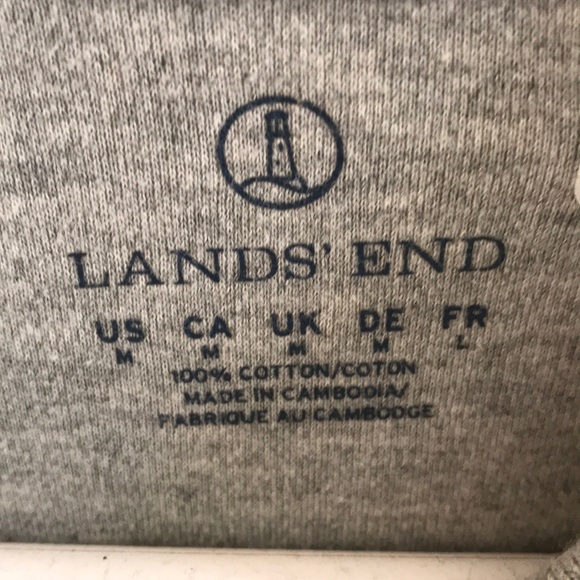 Land’s End 100% cotton long sleeved shirt. - Picture 3 of 4